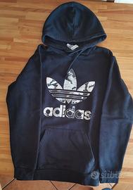 felpa adidas colore nero