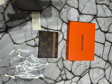 Porta carte di marca