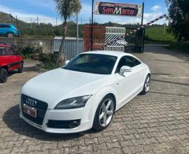 Audi TT Coupé 2.0 TDI quattro Advanced