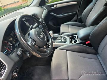 Macchina Audi Q5