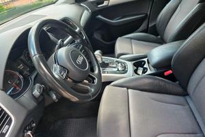 Macchina Audi Q5