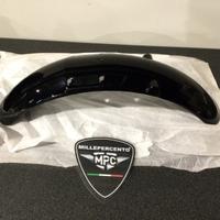 Parafango anteriore nero Nevada/V7 Classic