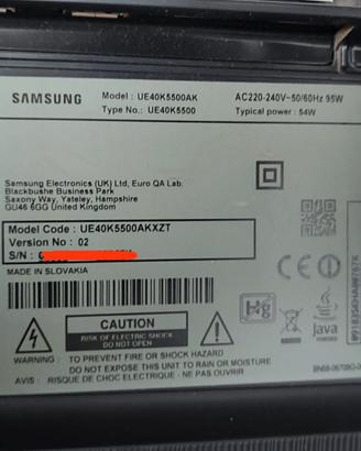 TV Samsung 40" UE40K5500 [schermo rotto]