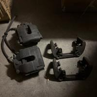 Impianto frenante anteriore 330D