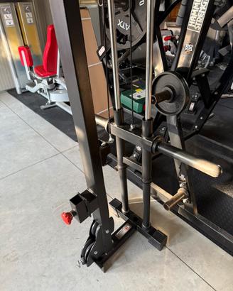 Lat machine/pulley  barbarian line/atx