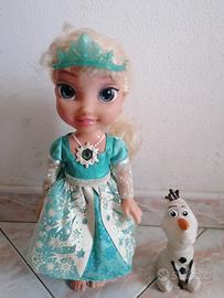 Frozen Elsa Bambola cantante - Tutto per i bambini In vendita a
