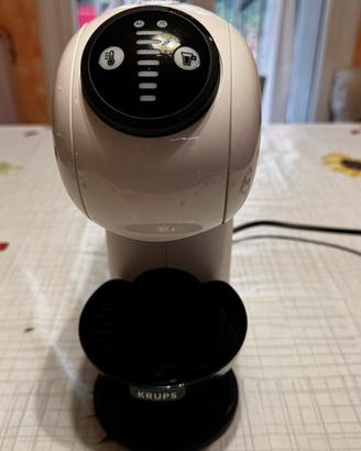 Macchina caffè Nescafé dolce gusto