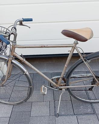 Bicicletta uomo taglia S con cambio e cestino
