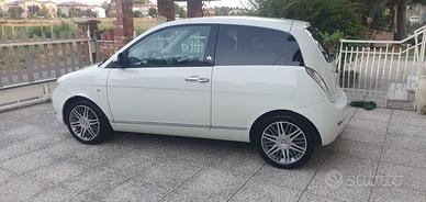 Lancia ypsilon Platino 1.4 benzina/GPL