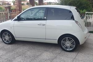 Lancia ypsilon Platino 1.4 benzina/GPL