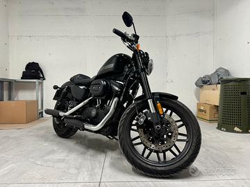 Harley Davidson roadster