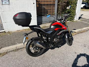 Moto QJ SRK 125S