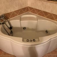 Vasca Idromassaggio angolare CALYX