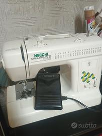Macchina da cucire mille punti 312 necchi