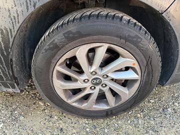 Pneumatici Nexen 225/60/r17