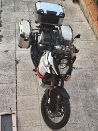 KTM ADVENTUR. R  1090