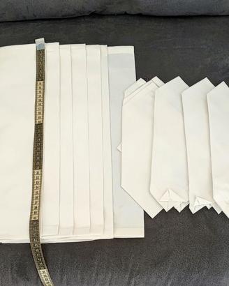 Tovaglia e tovaglioli ricamati 