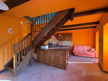 CASA SEMINDIPENDENTE A VERVIO