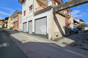 MULTILOCALE A CALUSO