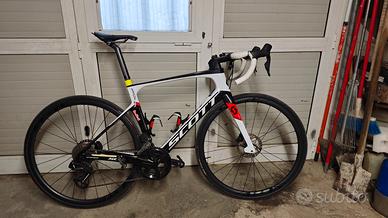 bici da corsa Scott foil 2018 disk di2