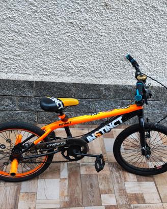 BMX Freestyle INSTINCT