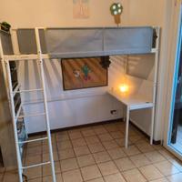 LETTO A SOPPALCO CON SCRIVANIA  IKEA CAMERETTA