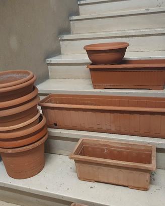 Vasi e balconette da giardino dimensioni varie