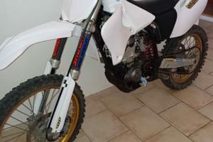 Yamaha yzf 250 01