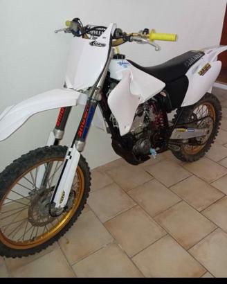 Yamaha yzf 250 01