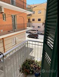 Comodo bilocale centrale