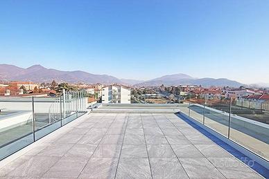 Attico / Mansarda di 152 m² con 3 locali e box aut