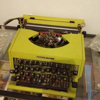 MACCHINA PER SCRIVERE