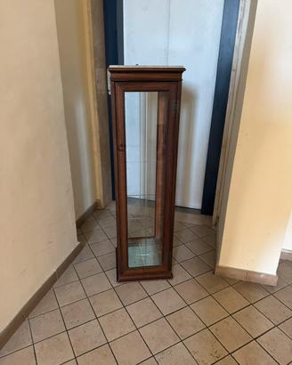 Vetrinetta con mensole