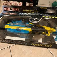 Macchina giocattolo telecomandata