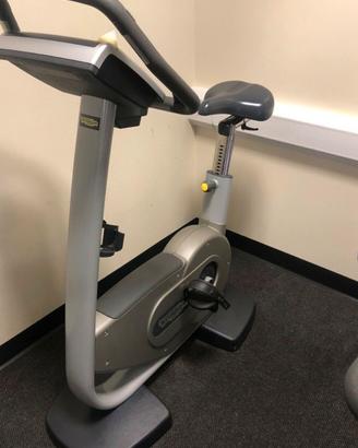 Tecnogym attrezzi professionali 