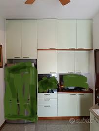 Parete Cucina massello mobilificio attrezzata 