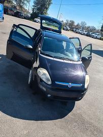 FIAT PUNTO NEOPATENTATI