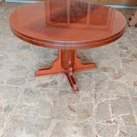 Tavolo estensibile in noce