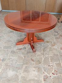 Tavolo estensibile in noce