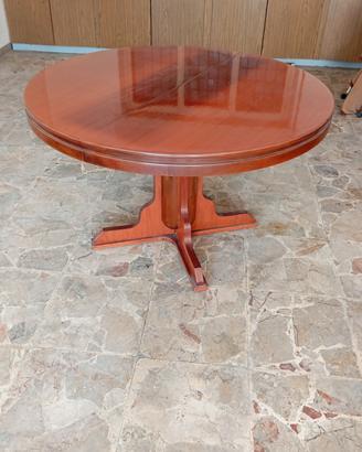 Tavolo estensibile in noce