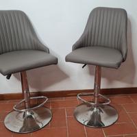 2 sgabelli girevoli 