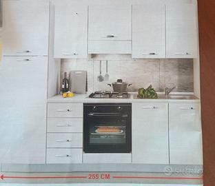 Cucina con frigo integrato e forno prezzo ridotto