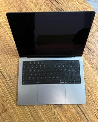 Macbook pro 14” m1  pro 16gb 512