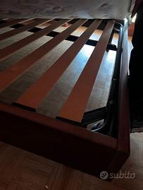 Letto matrimoniale in legno