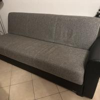 Divqno letto con cassettoni