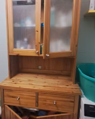 Mobile IKEA in legno massello