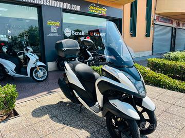 YAMAHA Tricity 155 TUTTO INCLUSO ANCHE PASSAGGIO