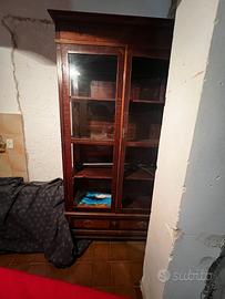 Vetrina antica color noce