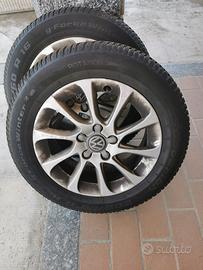 CERCHI in  LEGA   AUDI_  T--ROC completi di gomme