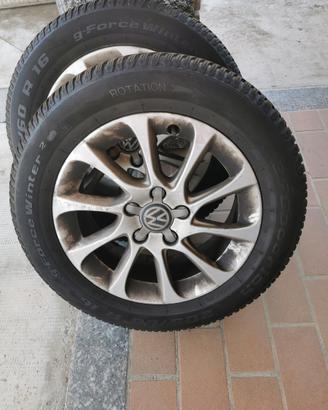 CERCHI in  LEGA   AUDI_  T--ROC completi di gomme